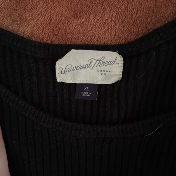 Universal Thread Black Ribbed Top - Picture 2 of 2